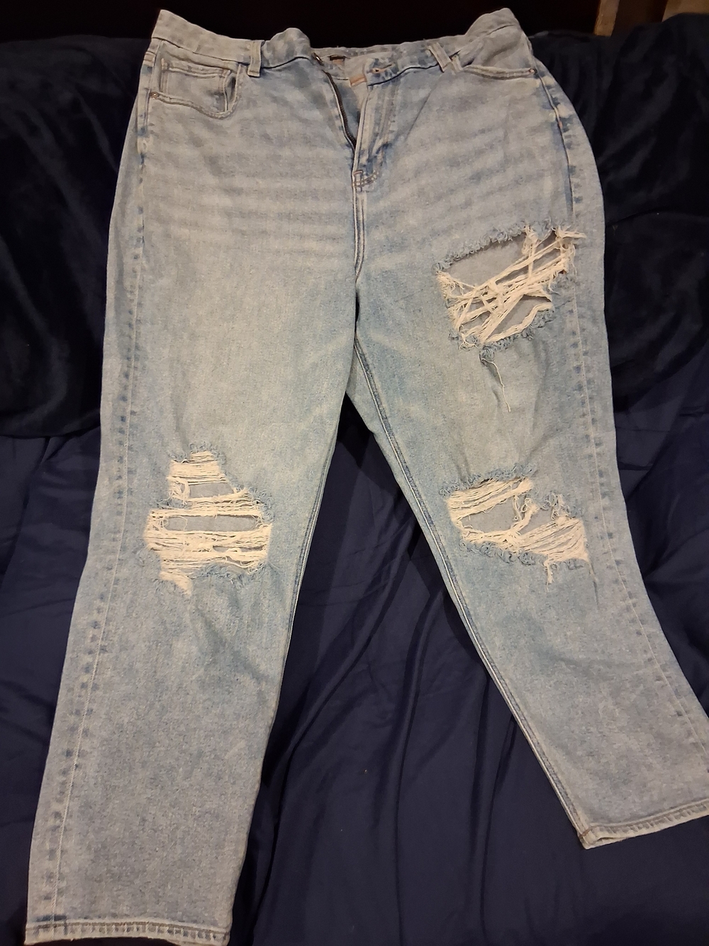 American Eagle Outfitters Light Blue Stretch Denim Jeans